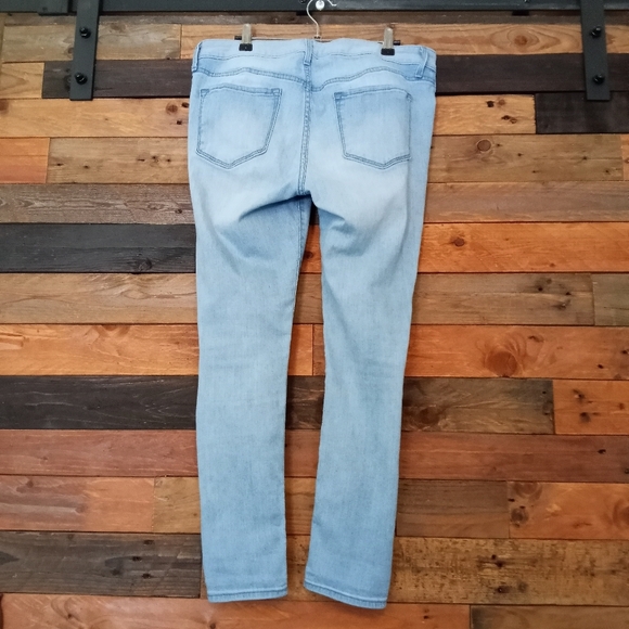 EUC Old Navy ripped Rockstar denim blue jeans - 14P - Picture 3 of 7